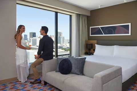 Doubletree By Hilton Perth Northbridge - Palm Beach Accommodation 15