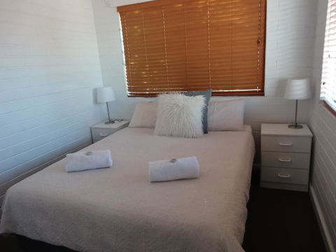 Archipelago Apartments Esperance - Palm Beach Accommodation 3