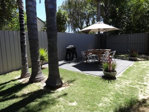 Archipelago Apartments Esperance - Palm Beach Accommodation 5