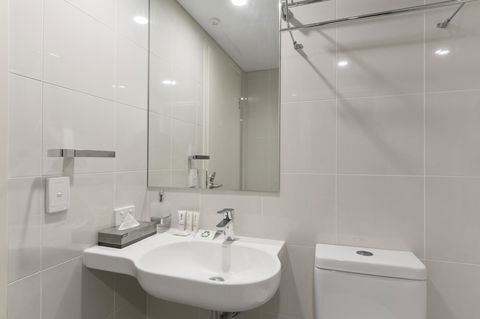 Metro Hotel Perth - Palm Beach Accommodation 30