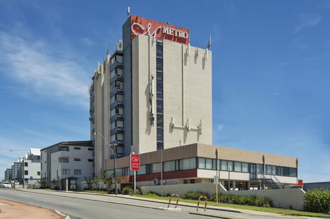 Metro Hotel Perth - Palm Beach Accommodation 5