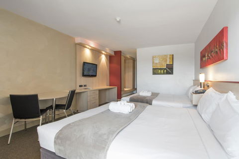 Metro Hotel Perth - Palm Beach Accommodation 24