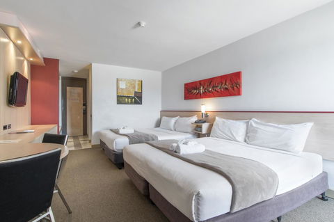 Metro Hotel Perth - Palm Beach Accommodation 22