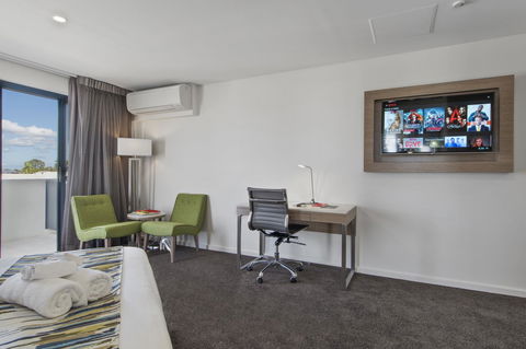 Metro Hotel Perth - Palm Beach Accommodation 8