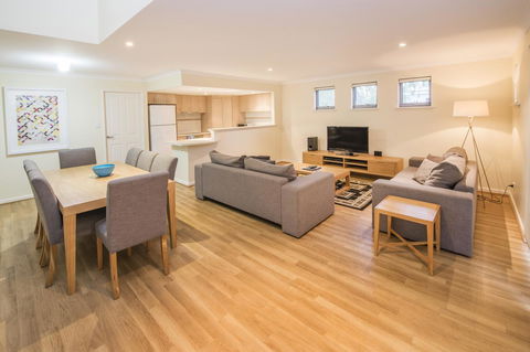 Cape View Beach Resort - Palm Beach Accommodation 6