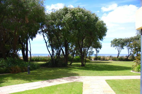 Cape View Beach Resort - Palm Beach Accommodation 43