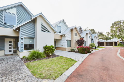 Cape View Beach Resort - Palm Beach Accommodation 3