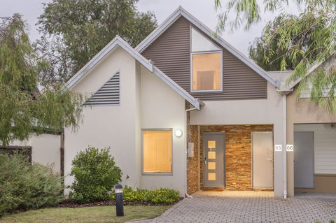 Cape View Beach Resort - Palm Beach Accommodation 7