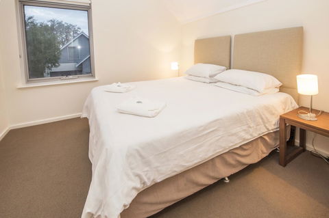 Cape View Beach Resort - Palm Beach Accommodation 5