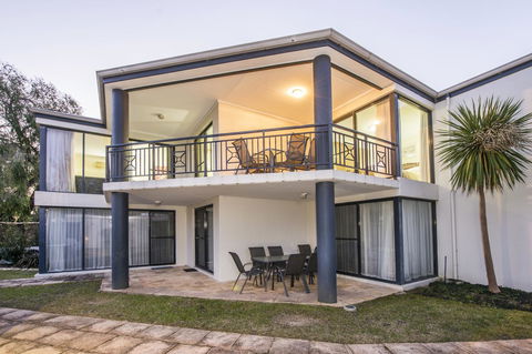 Cape View Beach Resort - Palm Beach Accommodation 26