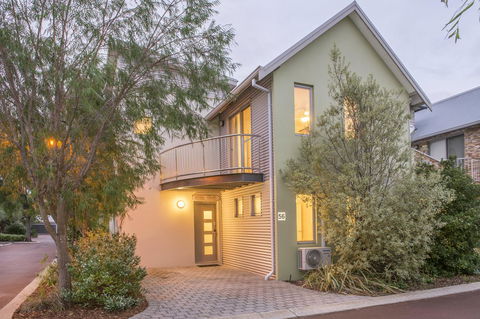Cape View Beach Resort - Palm Beach Accommodation 22