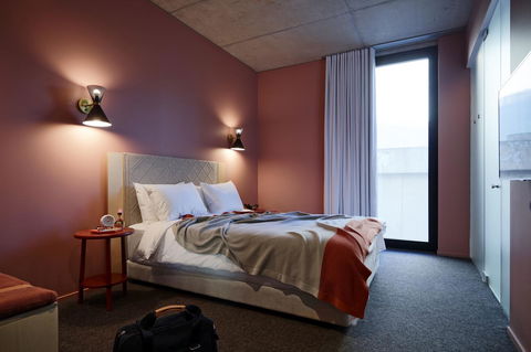 Alex Hotel - Palm Beach Accommodation 29