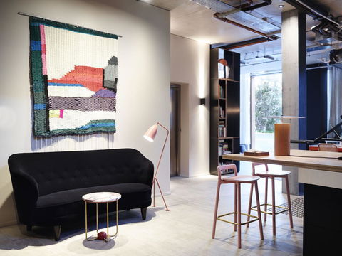 Alex Hotel - Palm Beach Accommodation 14