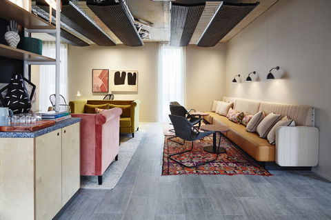 Alex Hotel - Palm Beach Accommodation 18