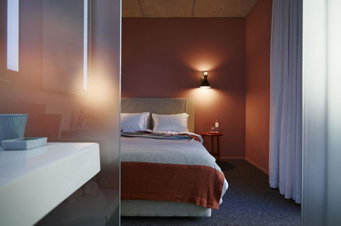 Alex Hotel - Palm Beach Accommodation 16