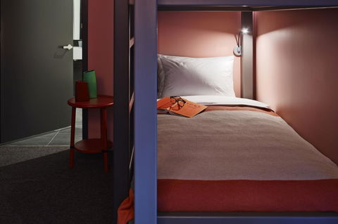 Alex Hotel - Palm Beach Accommodation 28