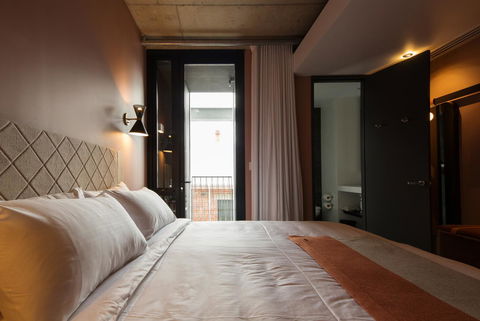 Alex Hotel - Palm Beach Accommodation 37