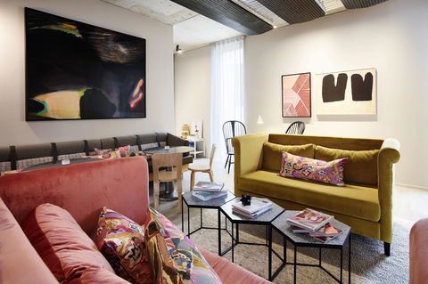 Alex Hotel - Palm Beach Accommodation 5