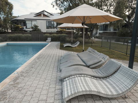 FortyOne - Oceanside Retreat Busselton - Palm Beach Accommodation 12
