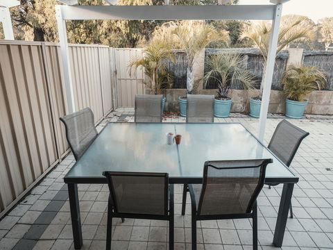 FortyThree - Oceanside Retreat Busselton - Palm Beach Accommodation 21