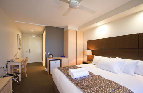 The Remington Muswellbrook - Palm Beach Accommodation 3