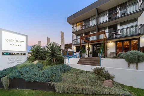 Hotel Nelson - Palm Beach Accommodation 0