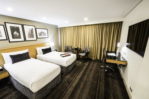 Rydges World Square - Palm Beach Accommodation 14