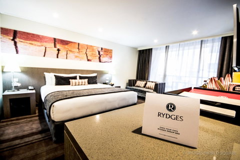 Rydges World Square - Palm Beach Accommodation 1