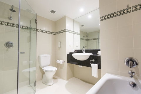 Rydges World Square - Palm Beach Accommodation 4