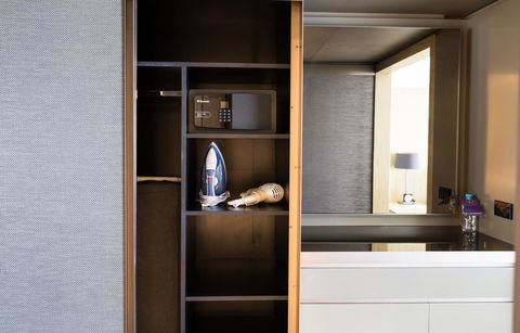 Hyatt Regency Sydney - Palm Beach Accommodation 8