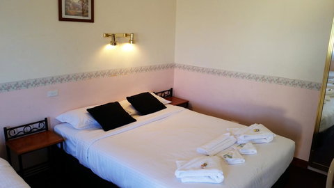 Echo Point Discovery Motel - Palm Beach Accommodation 7