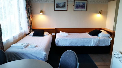 Echo Point Discovery Motel - Palm Beach Accommodation 2