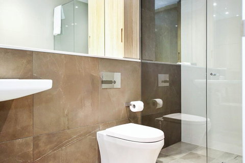 DD Apartments On Day - Palm Beach Accommodation 5