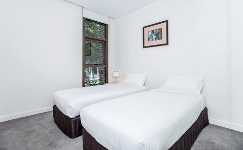 DD Apartments On Day - Palm Beach Accommodation 14