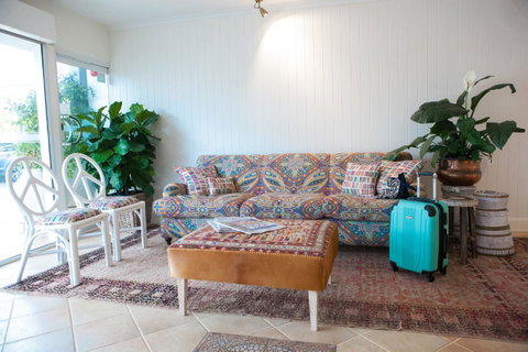 The Lord Byron - Palm Beach Accommodation 19