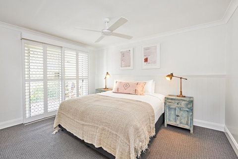 The Lord Byron - Palm Beach Accommodation 14