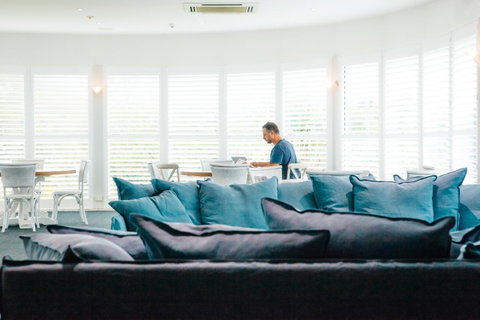 The Lord Byron - Palm Beach Accommodation 18