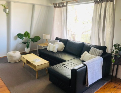 Little Blue Beach House - Palm Beach Accommodation 8