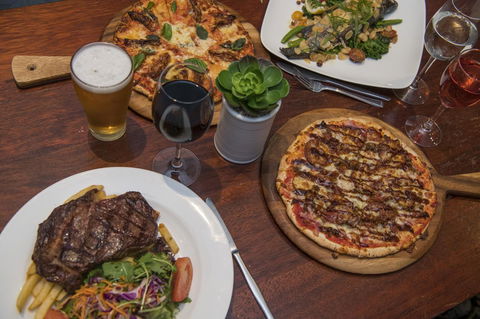 Banjo Paterson Inn - Palm Beach Accommodation 36