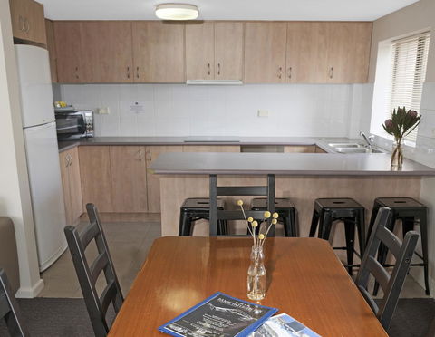 Banjo Paterson Inn - Palm Beach Accommodation 10