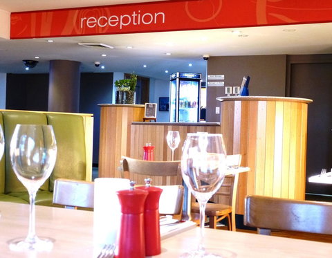 Ibis Thornleigh - Palm Beach Accommodation 10