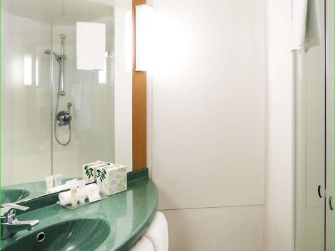 Ibis Thornleigh - Palm Beach Accommodation 32