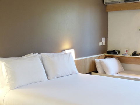 Ibis Thornleigh - Palm Beach Accommodation 21