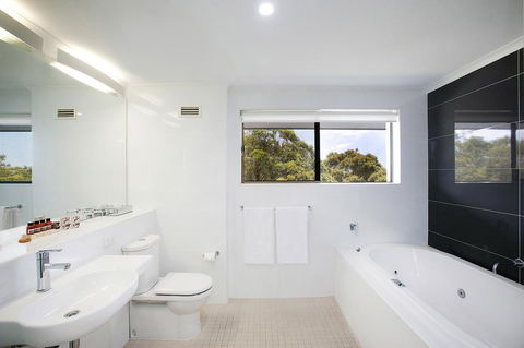 BEST WESTERN PLUS Apollo Hotel Newcastle - Palm Beach Accommodation 22