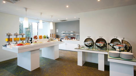 BEST WESTERN PLUS Apollo Hotel Newcastle - Palm Beach Accommodation 14