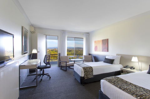 BEST WESTERN PLUS Apollo Hotel Newcastle - Palm Beach Accommodation 6