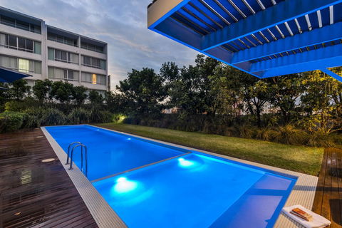 Oaks Nelson Bay Lure Suites - Palm Beach Accommodation 11