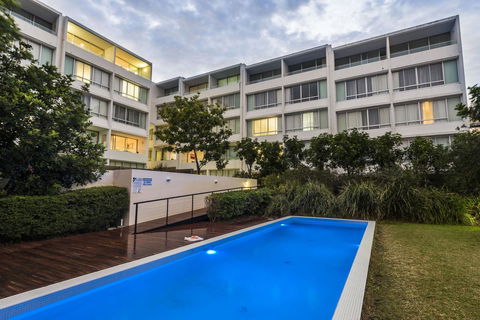 Oaks Nelson Bay Lure Suites - Palm Beach Accommodation 9