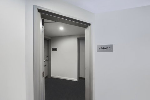 Travelodge Hotel Sydney Airport - Palm Beach Accommodation 3