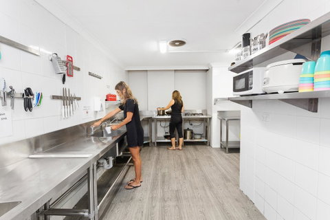Summer House Sydney City - Formerly Sydney Backpackers - Palm Beach Accommodation 11